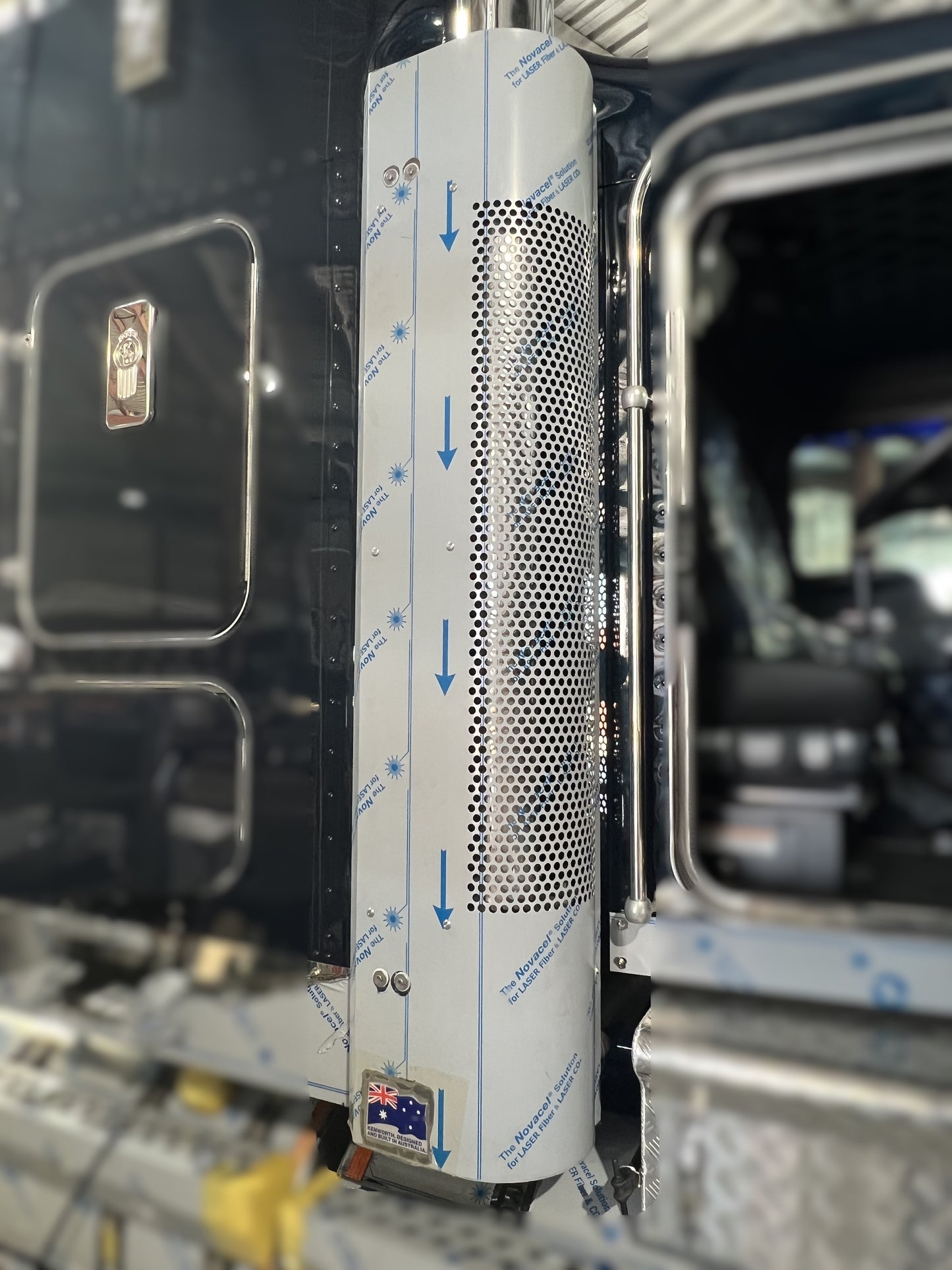 KENWORTH EXHUAST SHROUDS
