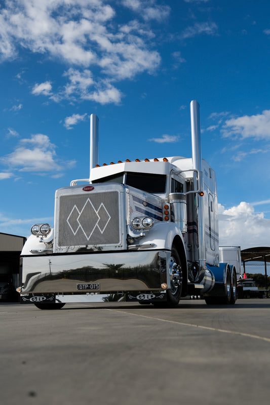 Frank Gattuso's 1996 379 Peterbilt